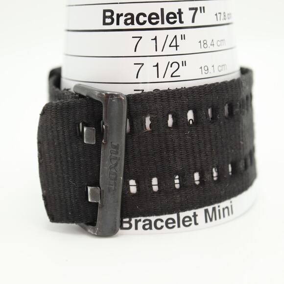 Nixon The Scout Mens Watch 35mm Silver Dial Black Nylon Strap with New Battery - Picture 4 of 15